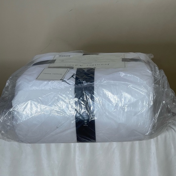 White Quilt Set - Picture 4 of 7